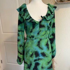 Topshop dress. Green dress with pattern. New with tag